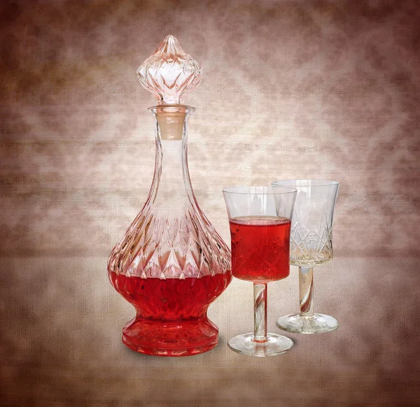 Vintage wine decanter och två glas — Stockfoto
