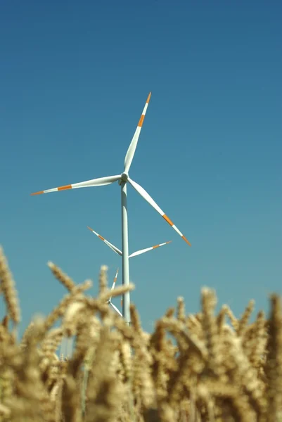 Tři Větrná turbína — Stock fotografie