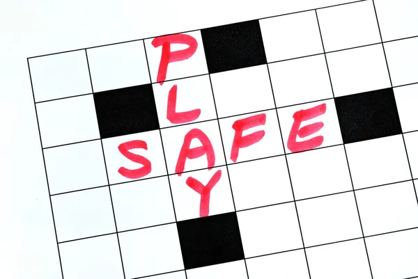 Hrát bezpečné text křížového slovo puzzle — Stock fotografie