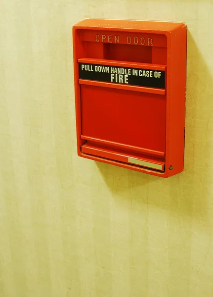 旧的火灾报警概念的消防安全 — 图库照片