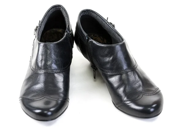 Пара черных туфель — стоковое фото