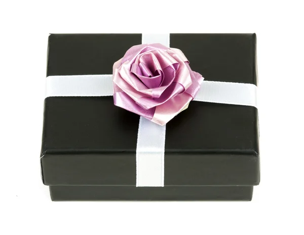 Black gift box with bow — Stock Photo, Image