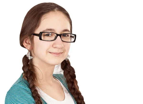 Έφηβος κορίτσι με πλεξίδες φορώντας γυαλιά — Φωτογραφία Αρχείου