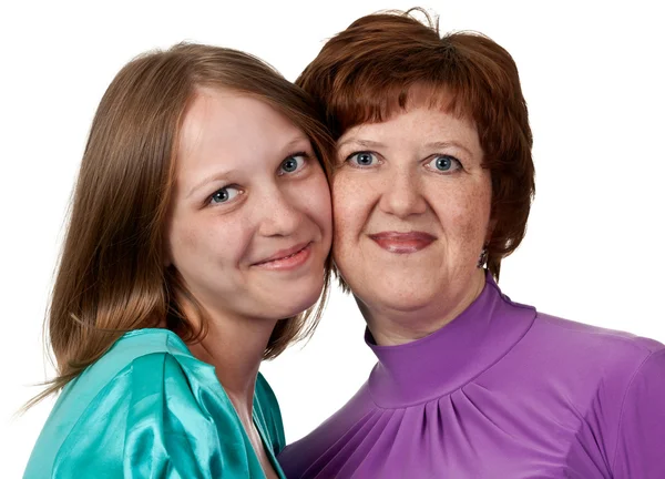 Retrato de uma mãe de meia-idade com uma filha jovem — Fotografia de Stock