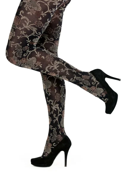 身材匀称的女性双腿穿着丝袜和鞋 — 图库照片