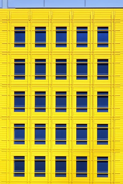 Жовтого фасад — стокове фото
