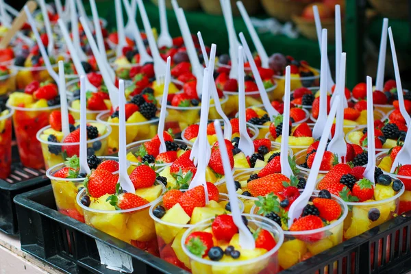 Ovocné saláty — Stock fotografie