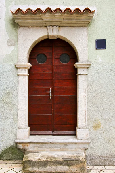 アーチ型ドア — ストック写真