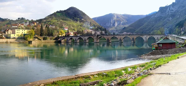 Visegrad bridge panorama — Stockfoto