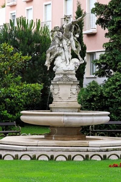 奥帕蒂亚喷泉 — 图库照片