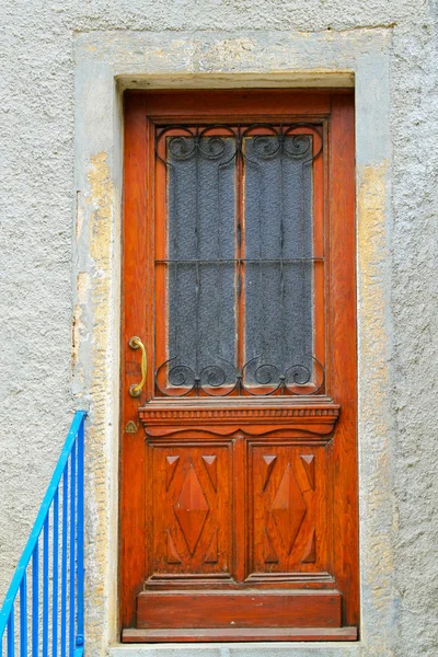 Dřevěné dveře Stock Obrázky