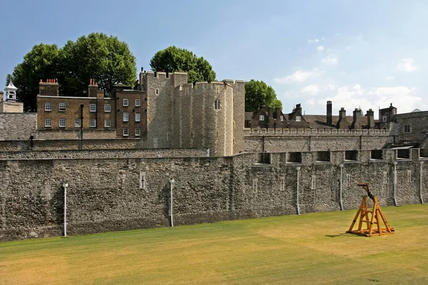 Tower of london walls — Stock Photo, Image