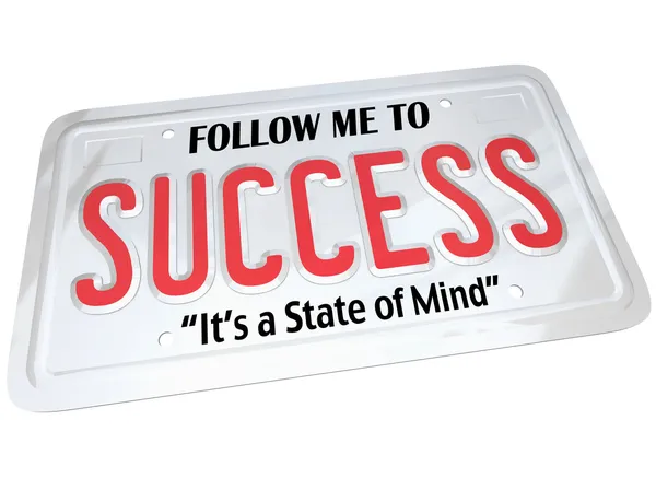 Palabra de éxito en la placa de matrícula Siga a un futuro exitoso — Foto de Stock