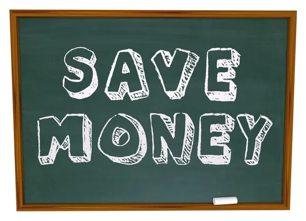 Bespaar geld woorden op schoolbord spaargeld voor studie — Stockfoto