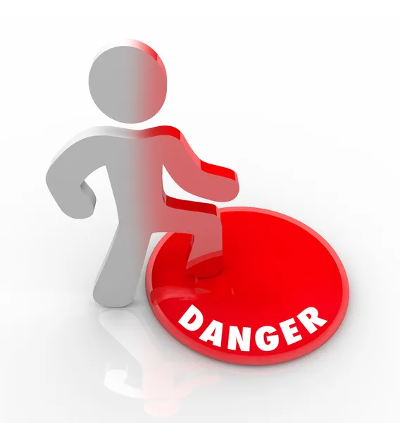 Veszély piros gomb személy arra figyelmeztetett, a veszélyek és kockázatok — Stock Fotó