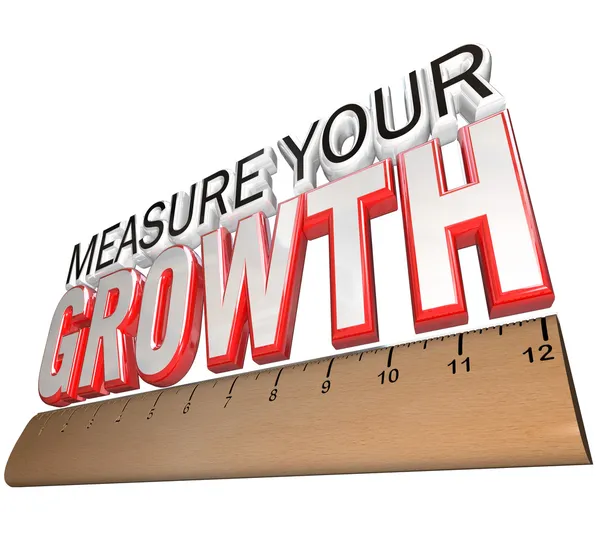 Pravítko - měřit svůj růst, sledování pokroku na cíl — Stock fotografie