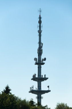 İletişim kulesi