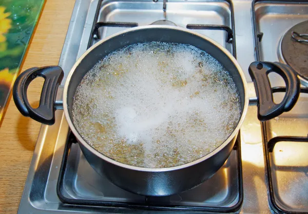 沸騰した鍋 — ストック写真