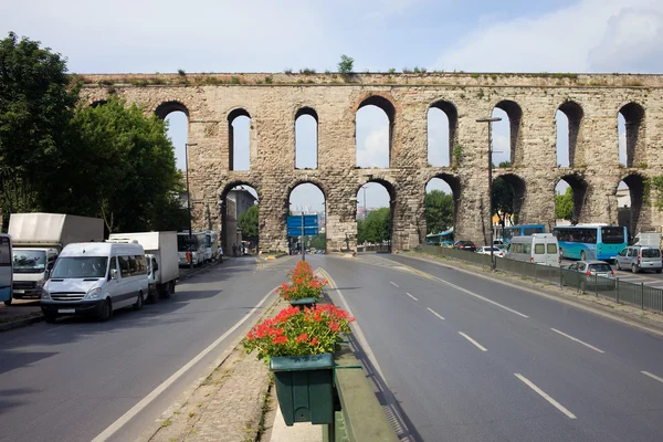 Valens aquaduct in Istanbul — Stockfoto