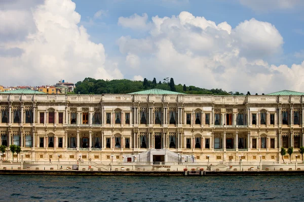 Palacio Ciragan en Estambul —  Fotos de Stock