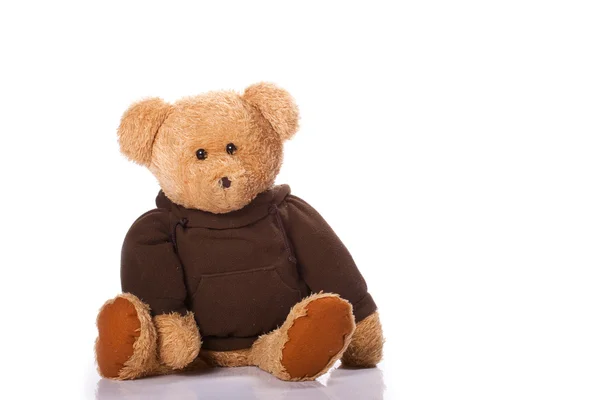 Teddybär isoliert auf weißem Hintergrund — Stockfoto