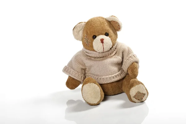 Тедди-медведь изолирован на белом фоне — стоковое фото