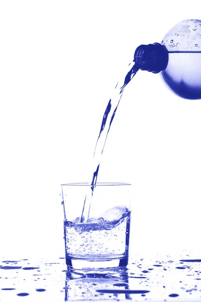 Вода на стакане — стоковое фото