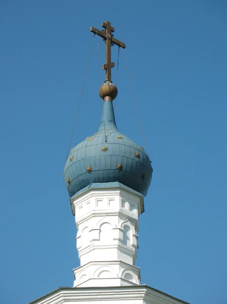 在梁赞克里姆林宫的一座东正教教堂的圆顶 — 图库照片