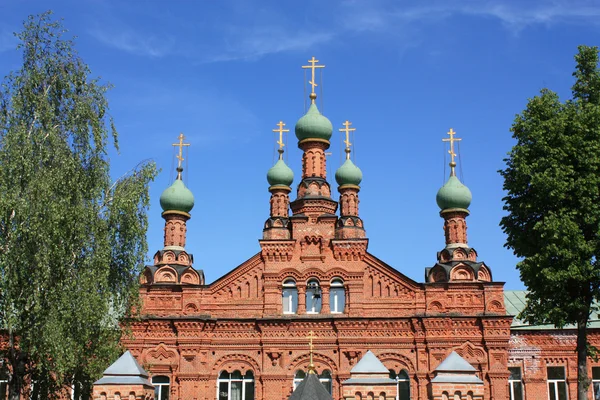 Красная церковь — стоковое фото