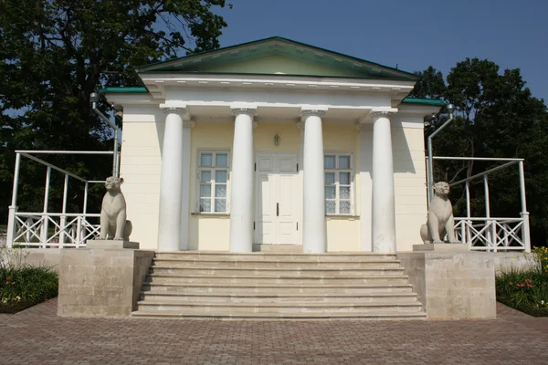 O Pavilhão do Palácio de 1825 em Kolomenskoye (Moscou ) — Fotografia de Stock