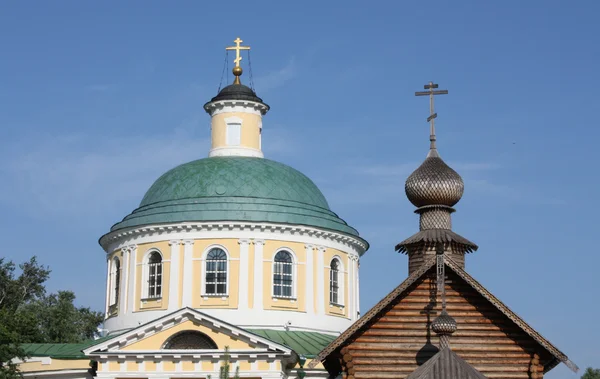 Domes of Orthodox temple complex in Kosino, Moscow — Stok fotoğraf