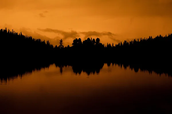 在湖的日落 — 图库照片