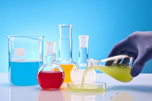 Eenvoudige chemie — Stockfoto