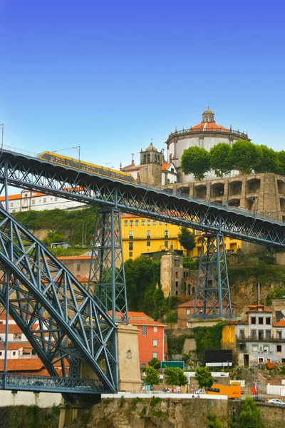Amazing Dom Luis Bridge в Порту, Португалия — стоковое фото