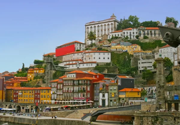 Panorama van de beroemde oude porto in portugal — Stockfoto
