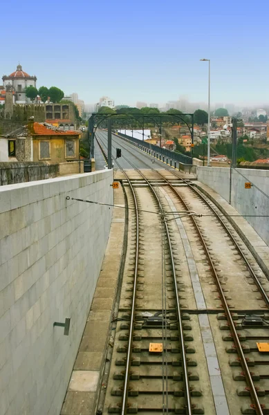 Ferrovia na Ponte Dom Luis no Porto, Portugal — Fotografia de Stock