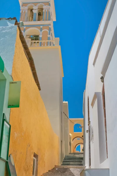 Colorida calle vieja en Santorini —  Fotos de Stock