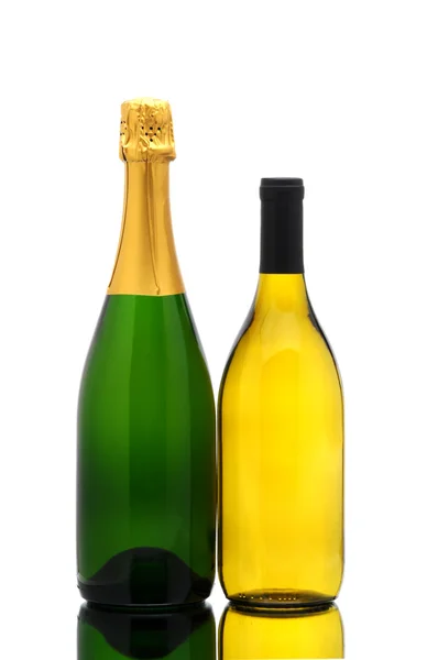 Chardonnay e garrafas de champanhe — Fotografia de Stock