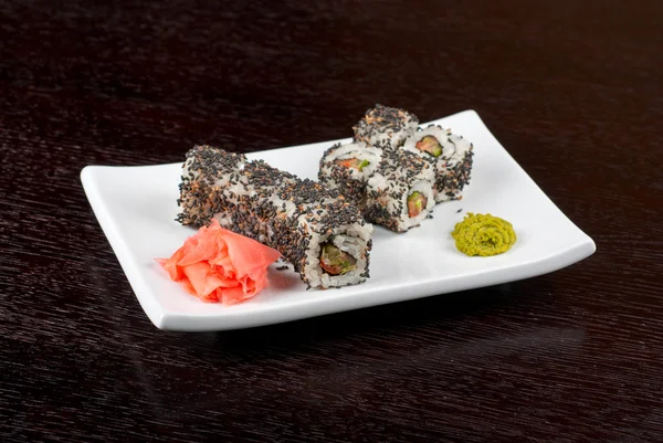 Sushi met sesam — Stockfoto