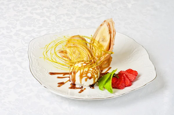 Tasty pancake dessert — Stock Photo, Image