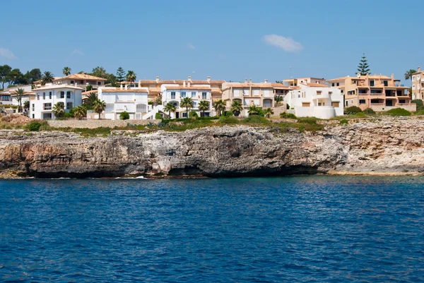 Cala anguila luxus villák és a parton, Mallorca, Spanyolország — Stock Fotó