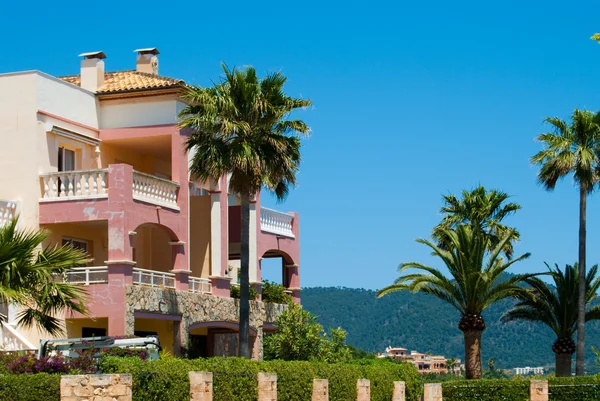 Villa con giardino, Maiorca, Spagna — Foto Stock