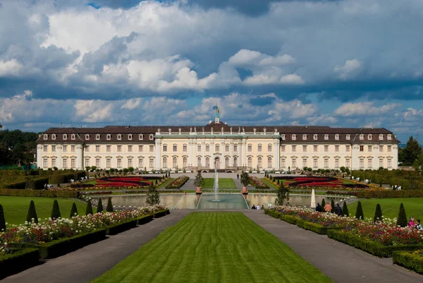 ağır bulutlar altında Ludwigsburg Kraliyet Sarayı