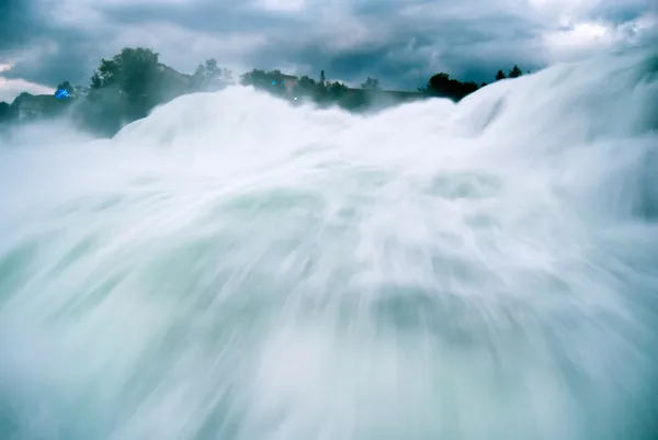 Schaffhausen vodopád - největší vodopád Evropami — Stock fotografie