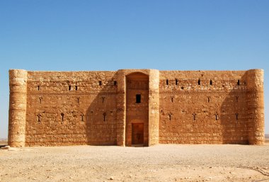 Kaharana desert castle clipart