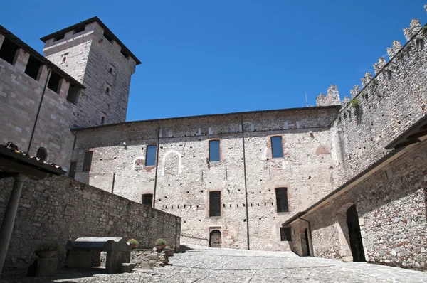 Castello di Angera - Fortezza (Rocca Borromeo ) — Foto Stock