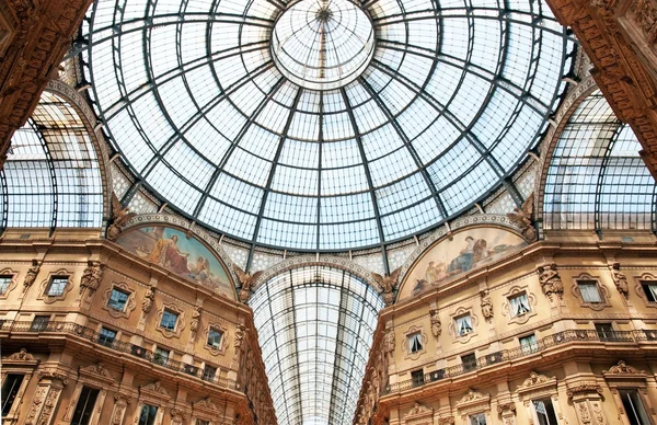 Milán, Galleria Vittorio Emanuele — Foto de Stock