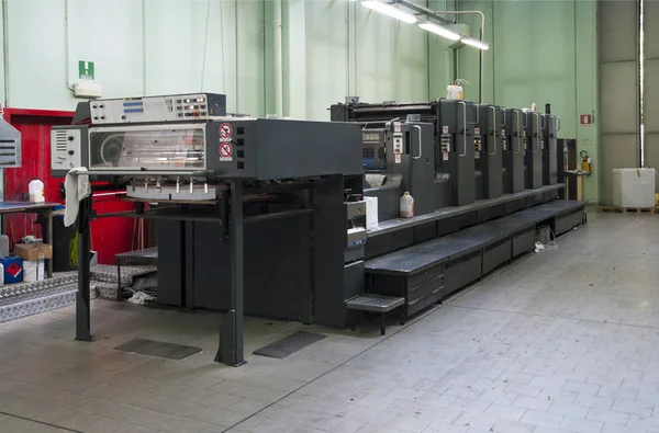 Impresión de prensa - Offset machine —  Fotos de Stock