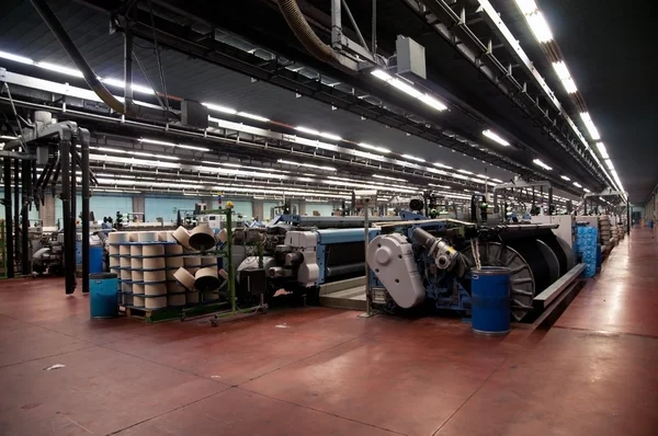 纺织行业 (牛仔)-织造 — 图库照片