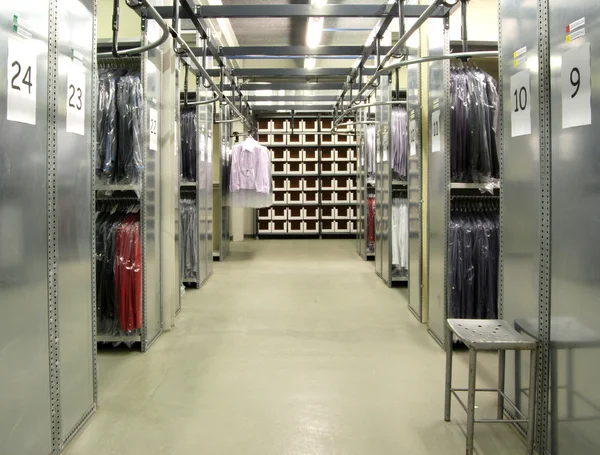 意大利服装厂-自动化仓库 — 图库照片